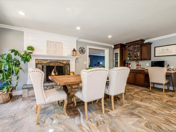 75 Karol Place, Muttontown NY 11753