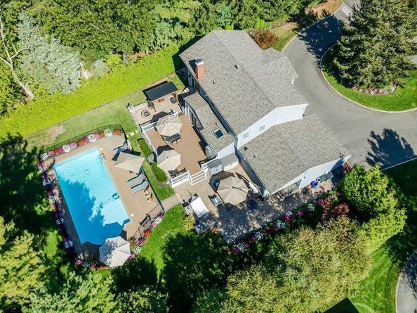 75 Karol Place, Muttontown NY 11753
