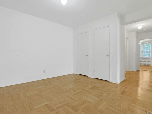 1 Oakridge Place 2k, Eastchester NY 10709