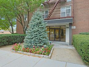 1 Oakridge Place 2k, Eastchester NY 10709