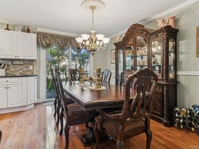 22 Huntington Commons, Yaphank NY 11980