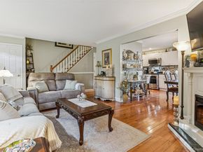 22 Huntington Commons, Yaphank NY 11980