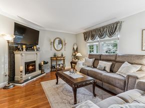 22 Huntington Commons, Yaphank NY 11980