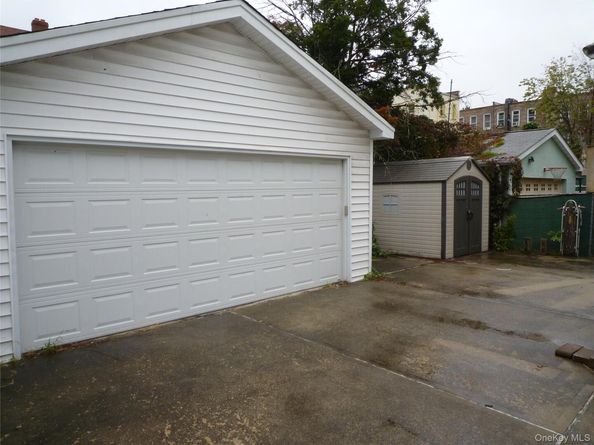 8720 96th Street, Woodhaven NY 11421