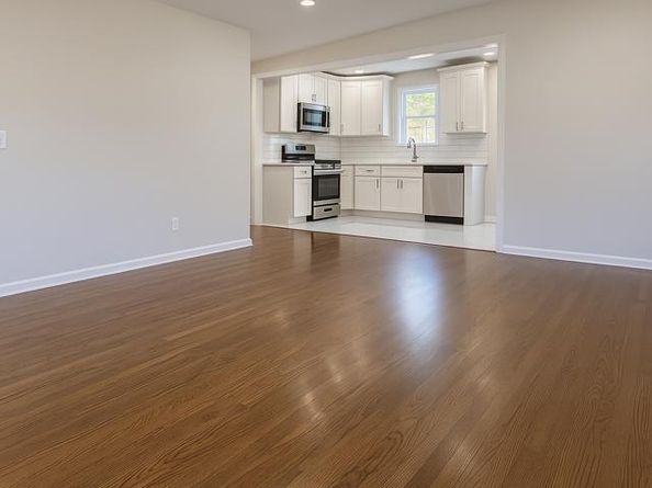 29 Avon Road, Hewlett NY 11557