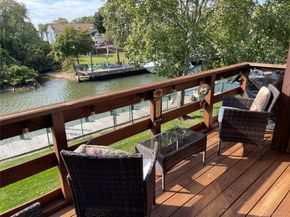 107 Mariners Way, Copiague NY 11726