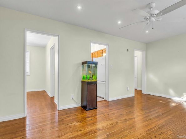 67-44 224th Street 1A, Oakland Gardens NY 11364