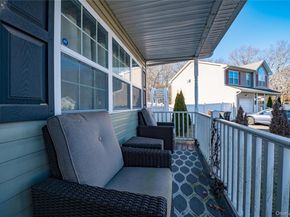 44 Chauncey Lane, Coram NY 11727