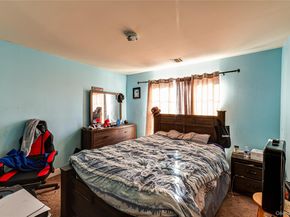 44 Chauncey Lane, Coram NY 11727