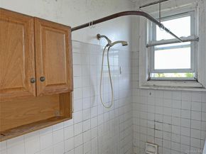 68-09 60th Street, Ridgewood NY 11385