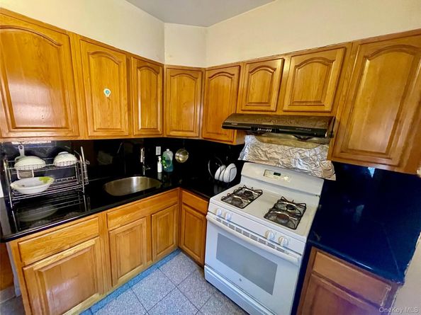 4425 Macnish Street 5B, Elmhurst NY 11373