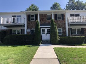 260 Waverly Avenue 60, Patchogue NY 11772