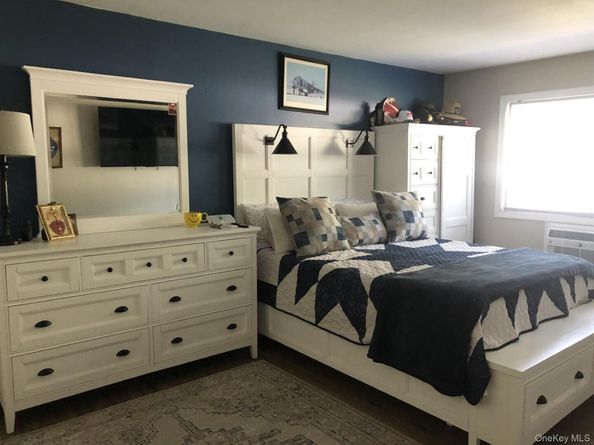 260 Waverly Avenue 60, Patchogue NY 11772