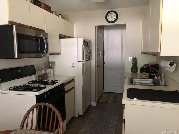 260 Waverly Avenue 60, Patchogue NY 11772