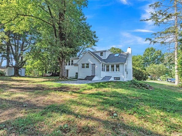 221 Locust Road, Yorktown Heights NY 10598