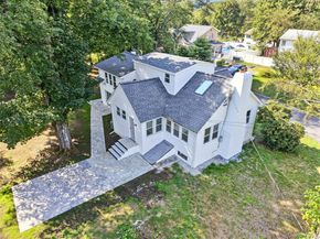 221 Locust Road, Yorktown Heights NY 10598