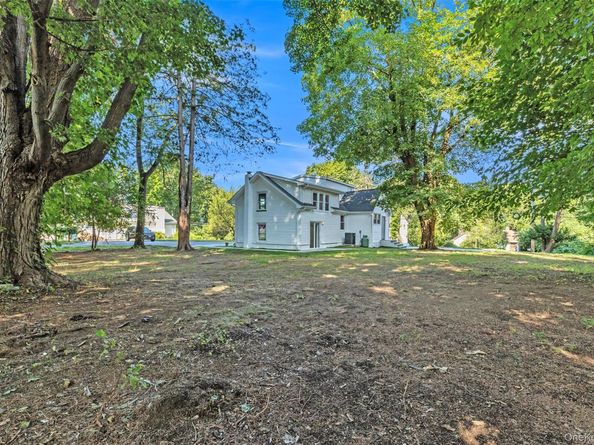 221 Locust Road, Yorktown Heights NY 10598
