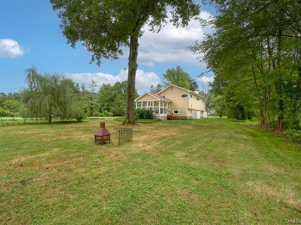 22 Daly Cross Road, Mount Kisco NY 10549
