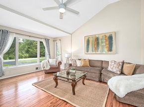 22 Daly Cross Road, Mount Kisco NY 10549