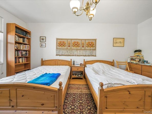 67-66 108th Street B31, Forest Hills NY 11375