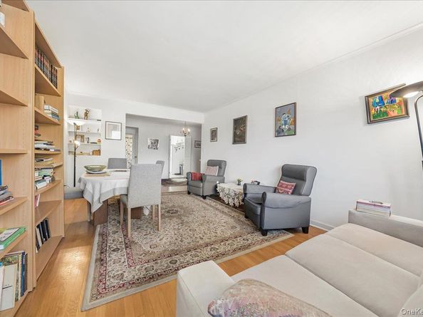 67-66 108th Street B31, Forest Hills NY 11375