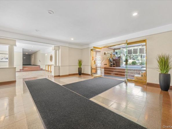 67-66 108th Street B31, Forest Hills NY 11375