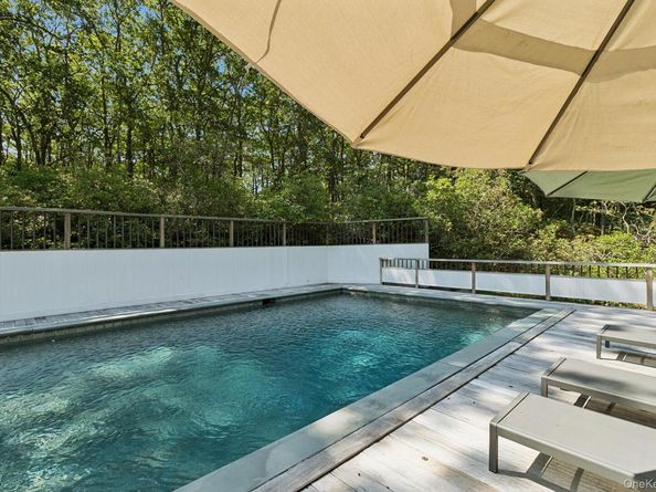 28 Ridge Road, Wainscott NY 11975