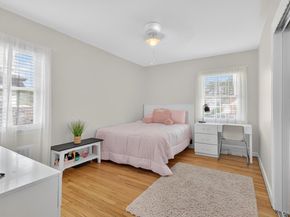36 Hemlock Lane, Bay Shore NY 11706