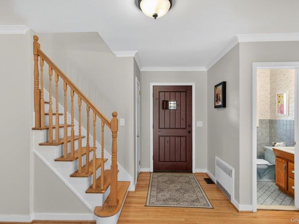 36 Hemlock Lane, Bay Shore NY 11706