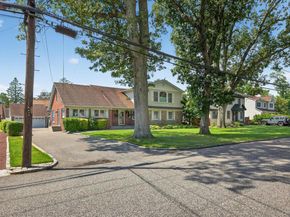36 Hemlock Lane, Bay Shore NY 11706