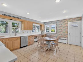 36 Hemlock Lane, Bay Shore NY 11706