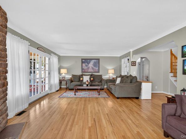 36 Hemlock Lane, Bay Shore NY 11706