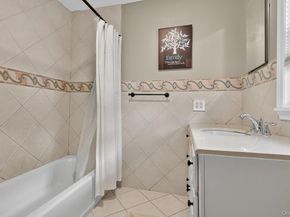 36 Hemlock Lane, Bay Shore NY 11706
