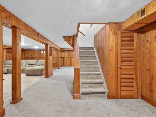 36 Hemlock Lane, Bay Shore NY 11706