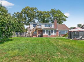 36 Hemlock Lane, Bay Shore NY 11706