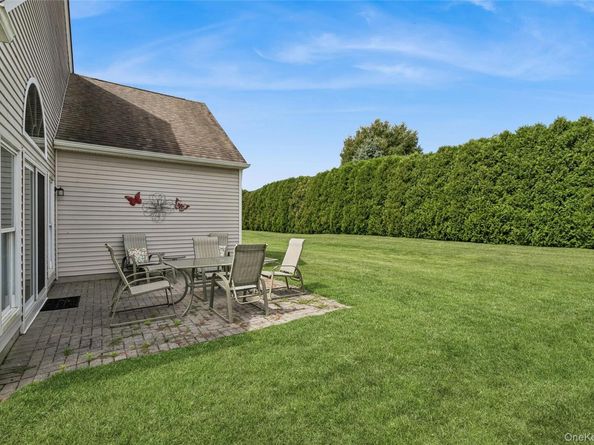 25 Louden Loop, Mount Sinai NY 11766