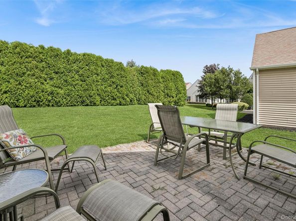 25 Louden Loop, Mount Sinai NY 11766