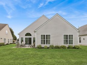 25 Louden Loop, Mount Sinai NY 11766