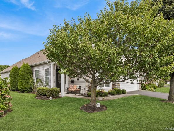 25 Louden Loop, Mount Sinai NY 11766