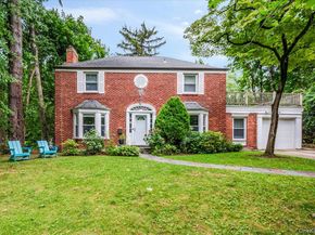 113 Old Mill Road, Great Neck NY 11023