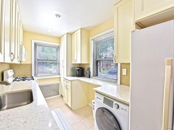 5766 246th Crescent