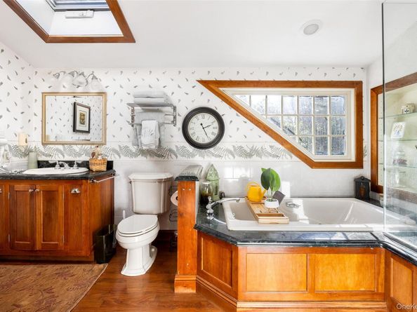116 Bayview Avenue, East Islip NY 11730