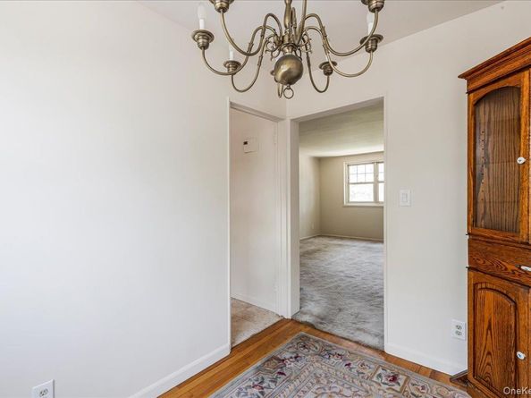 61-25 255th Street 980, Little Neck NY 11362