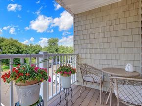 16 Della Drive, West Babylon NY 11704