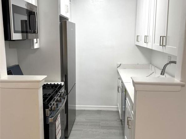 3119 Bailey Avenue 2E, Bronx NY 10463