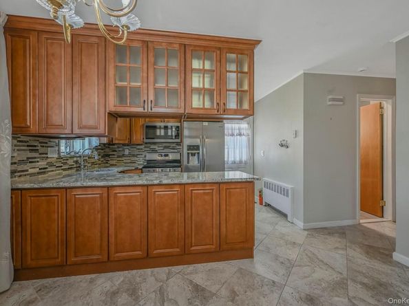 1270 Pulaski Road, East Northport NY 11731