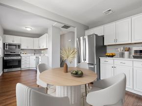 10 Dart Street, East Rockaway NY 11518