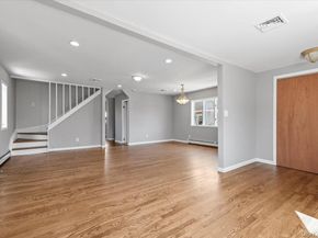 10 Dart Street, East Rockaway NY 11518