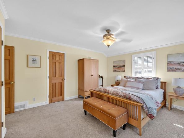 7 Reid Avenue, Port Washington NY 11050