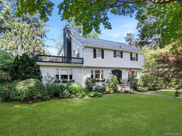 7 Reid Avenue, Port Washington NY 11050